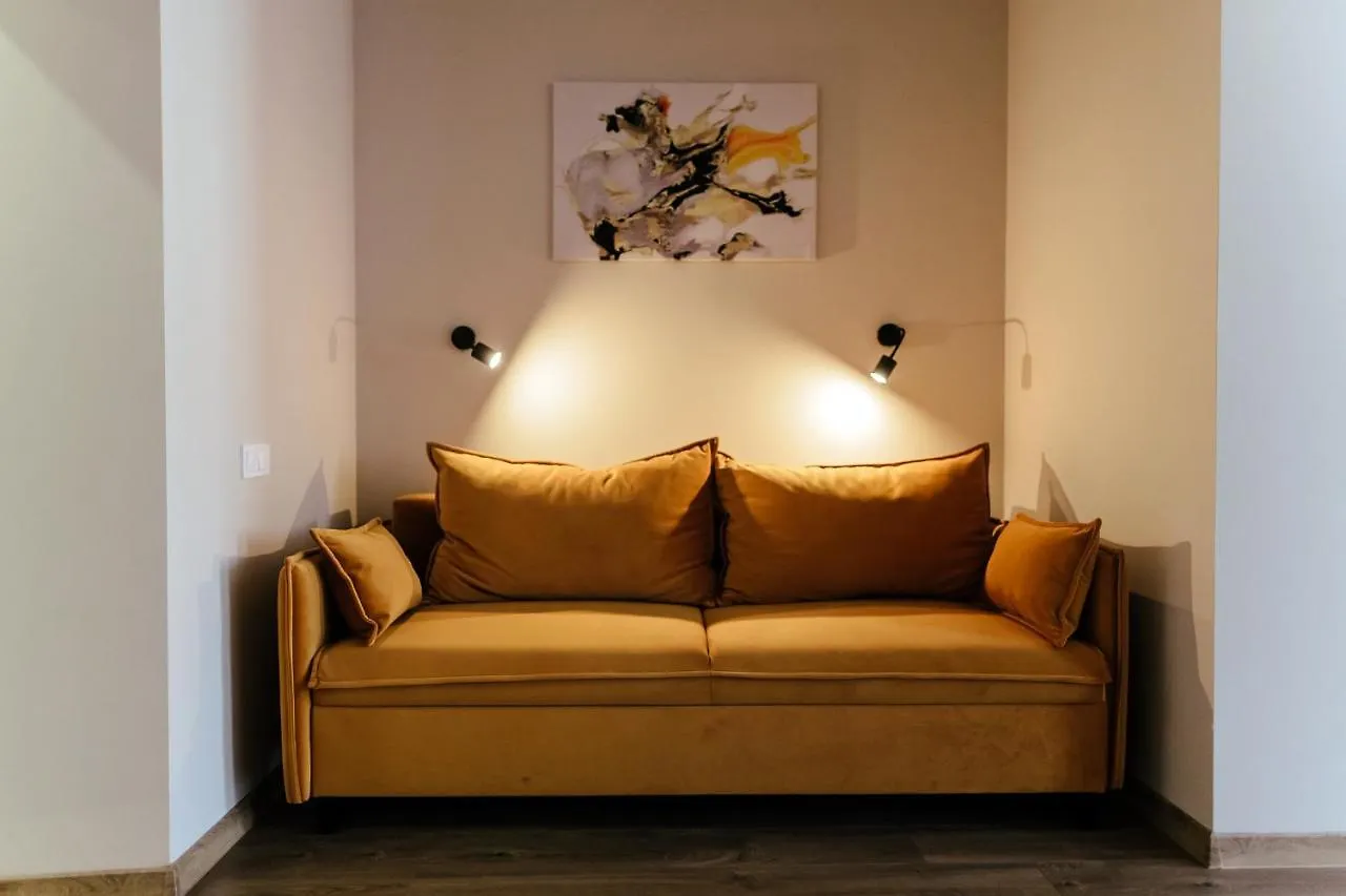 Lara Apartament 3 Lägenhet Lviv